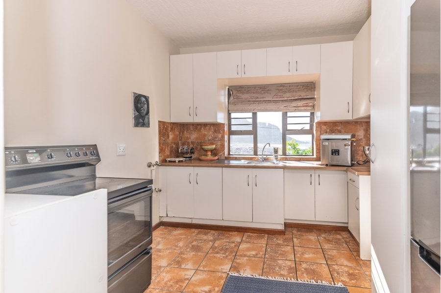 5 Bedroom Property for Sale in Fish Hoek Western Cape